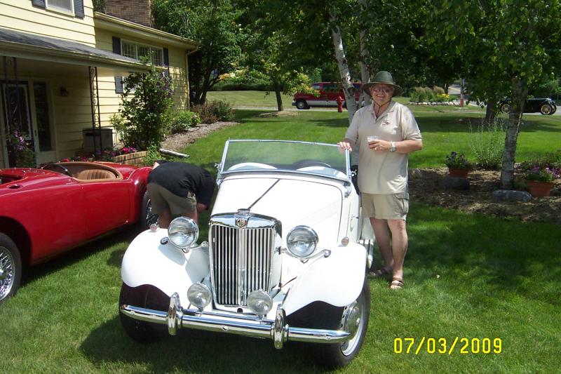 Bill makes it to pool party 01.jpg - Two trips out to Bill's and a lot of hard work by Bill to get enough of the interior in to drive resulted in the car's debut at the Figenskau Pool Party. It looked and ran beautiful!
